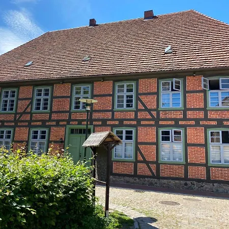 Apartment Altes Pfarrhaus In Plau Am See Exterior photo